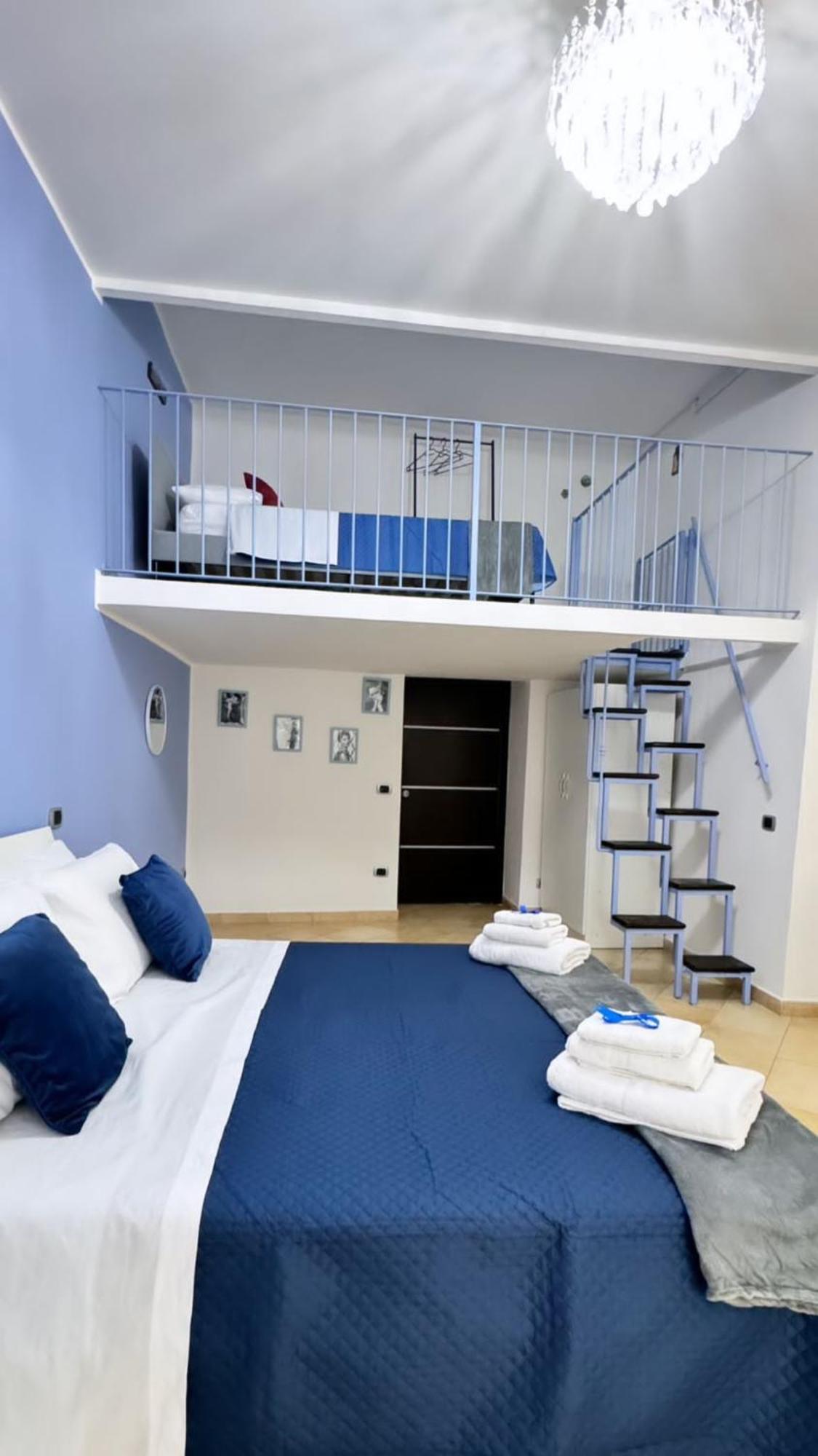 דירות Casa Francy E Carmen Napoli מראה חיצוני תמונה